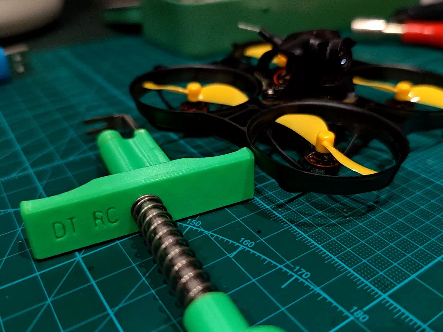 DT Propeller Puller Tinywhoop  - Drone Racing Gate review and price